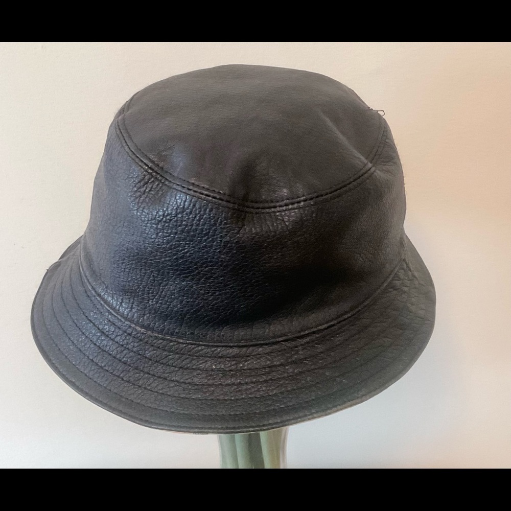 Authentic Burberry Reversible Bucket Hat. Black leather.